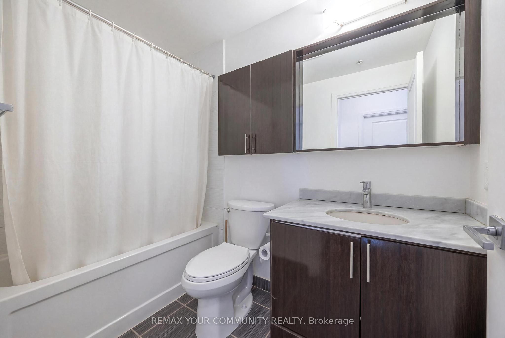 75 North Park Road 1601 Property Photo 17