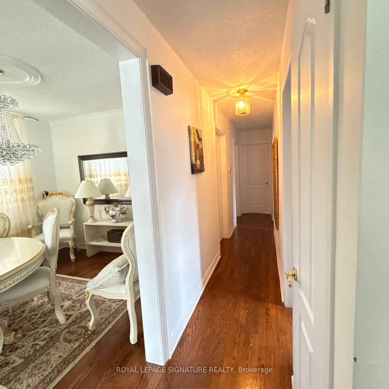 117 Romfield Circuit Property Photo 9