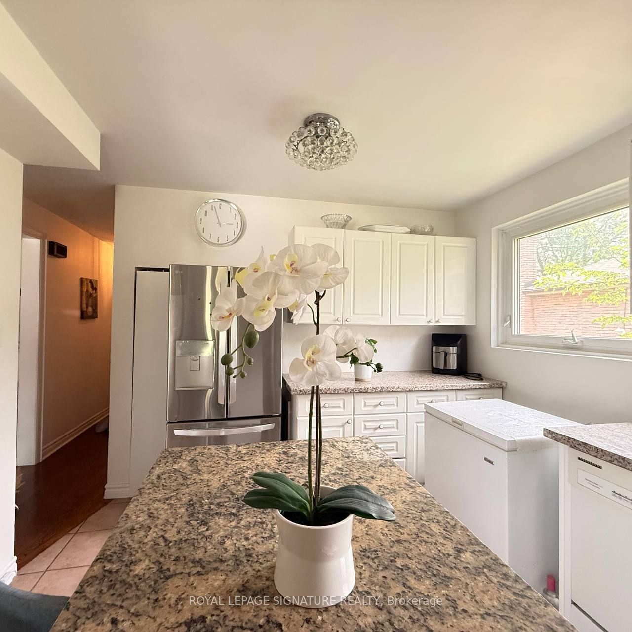 117 Romfield Circuit Property Photo 10