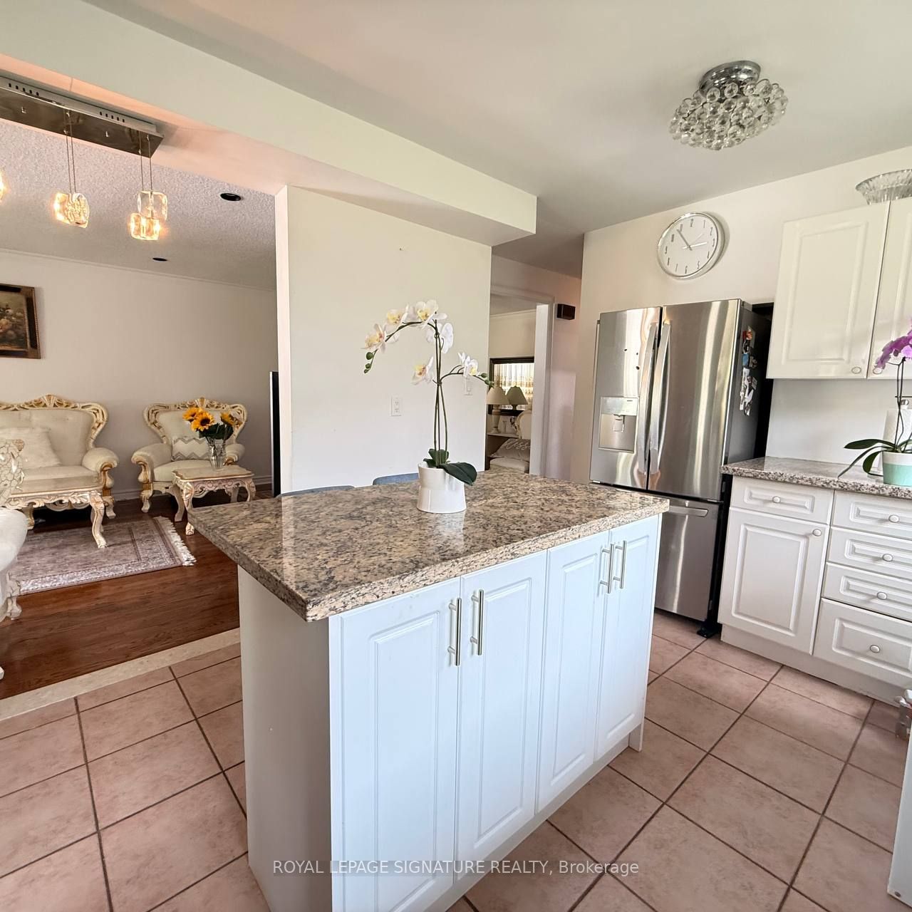 117 Romfield Circuit Property Photo 12
