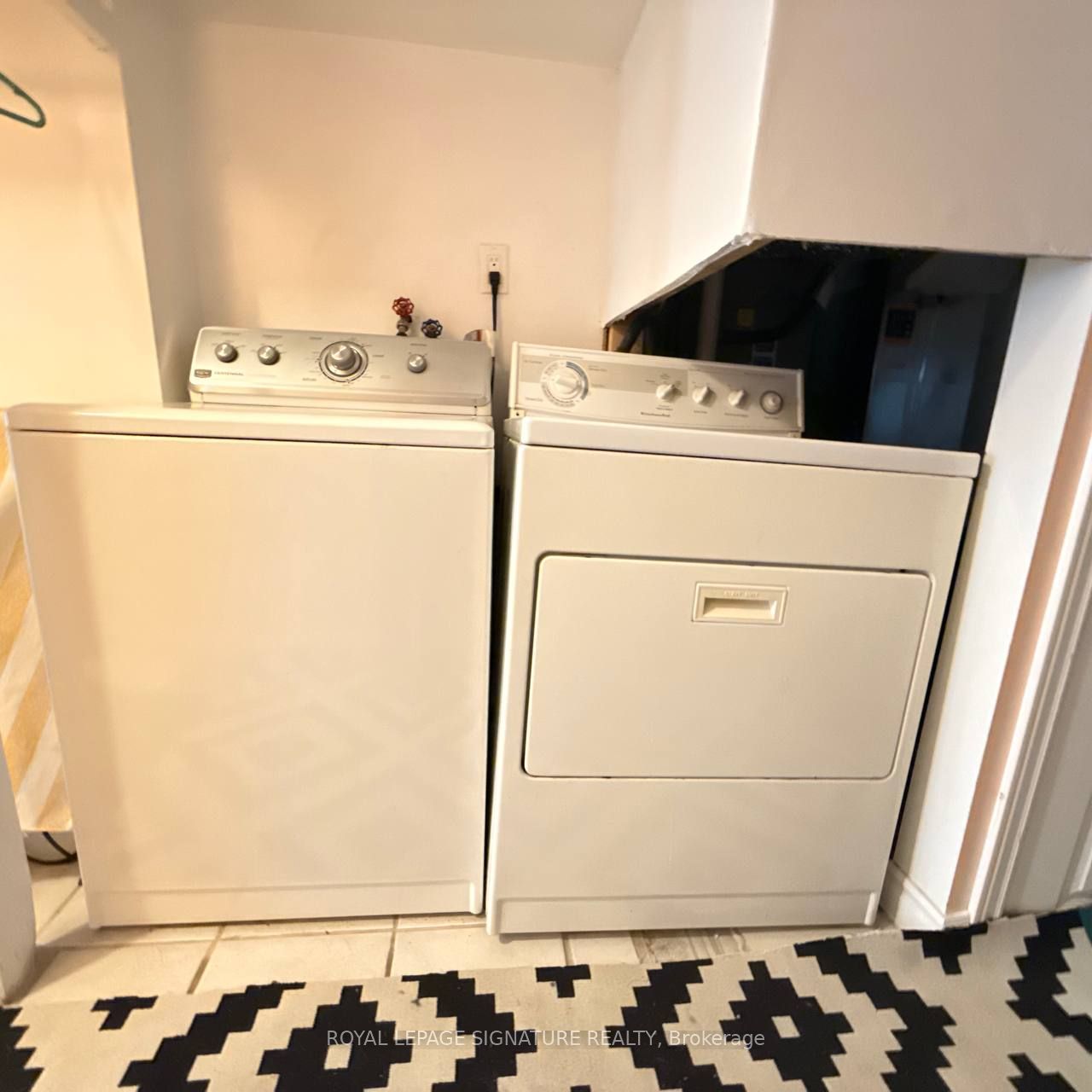 117 Romfield Circuit Property Photo 20