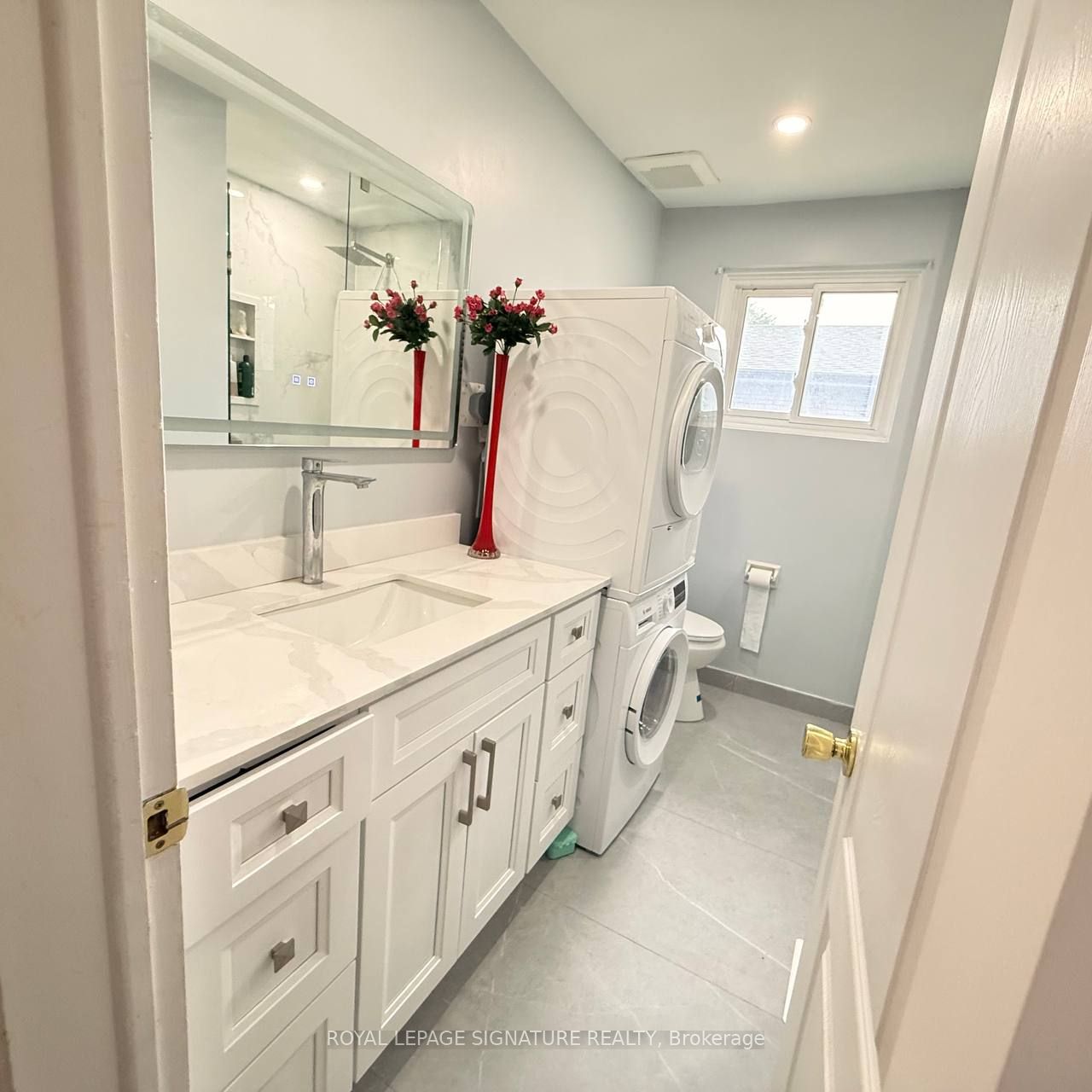 117 Romfield Circuit Property Photo 23