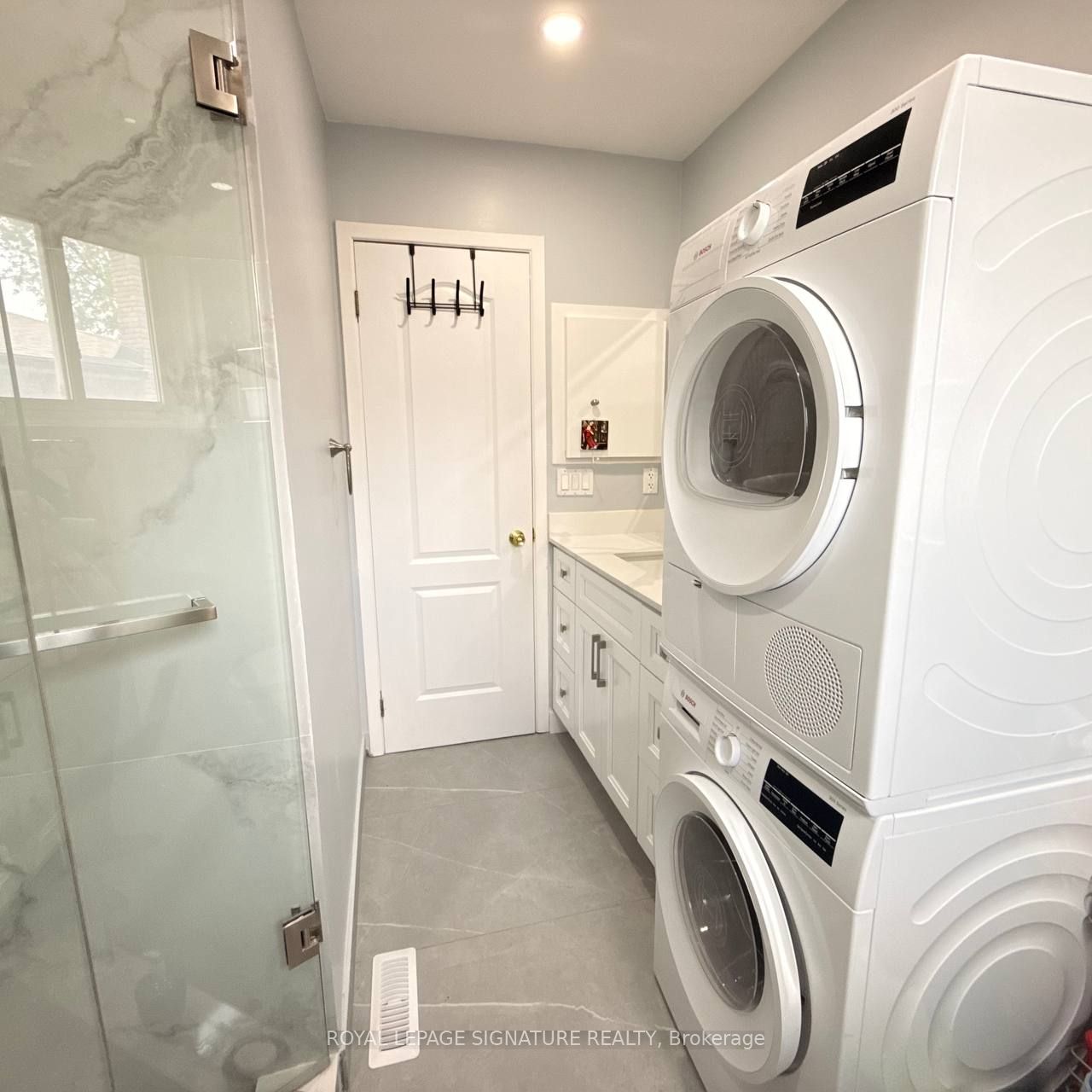 117 Romfield Circuit Property Photo 26