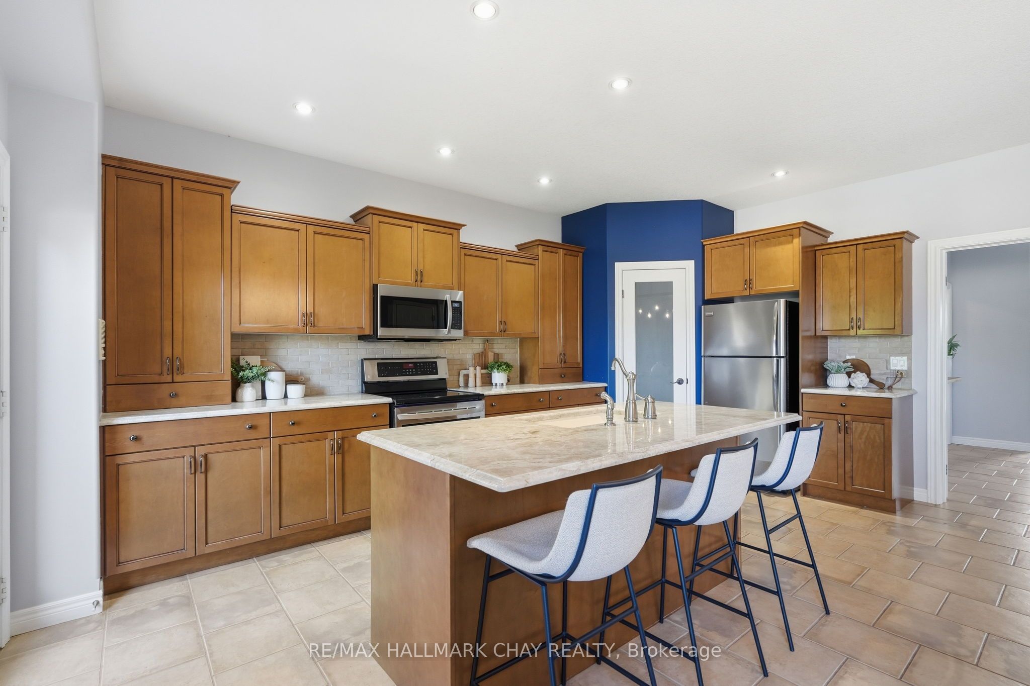 17 Armeda Clow Crescent Property Photo 11