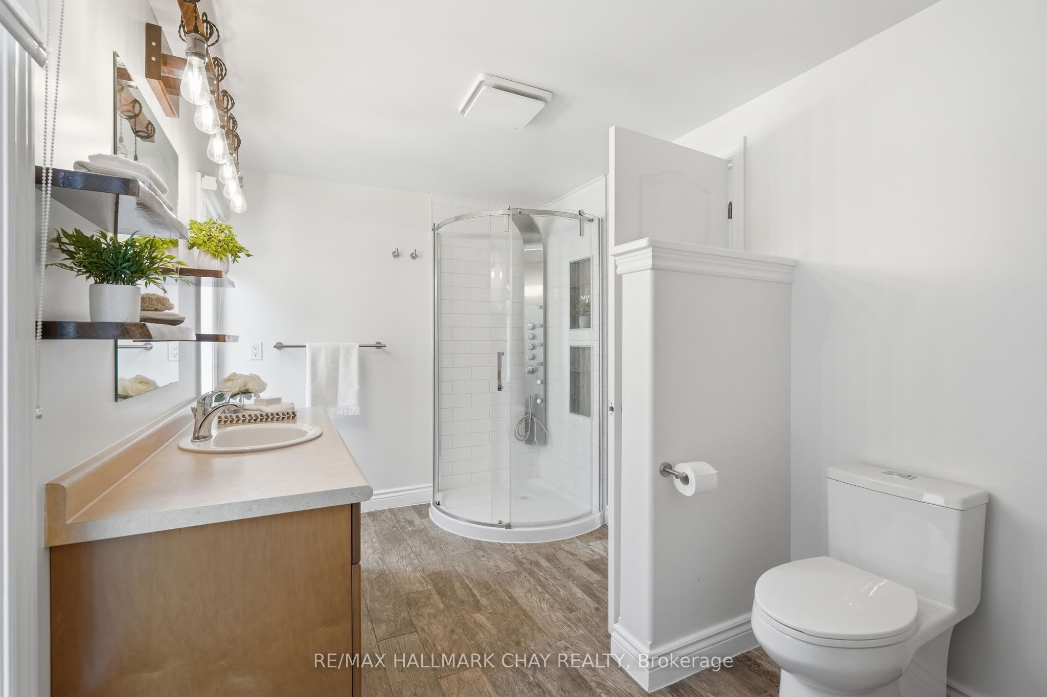 17 Armeda Clow Crescent Property Photo 29