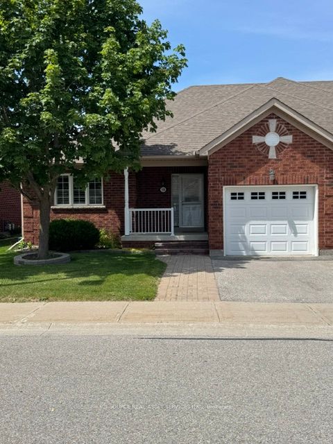 19 Leland Lane E Property Photo 1