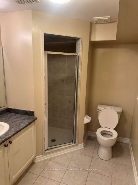 19 Leland Lane E Property Photo 31