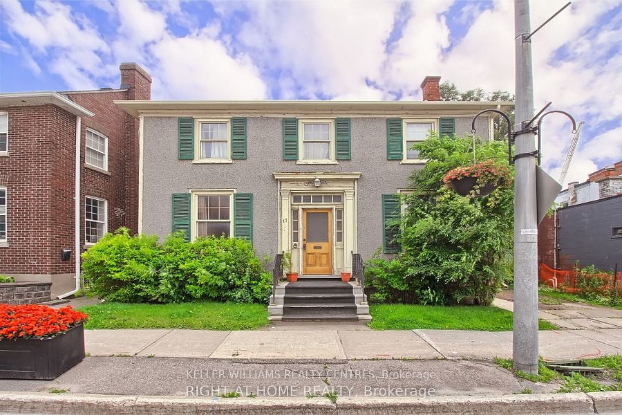 17 Wellington Street E 3 Property Photo 1
