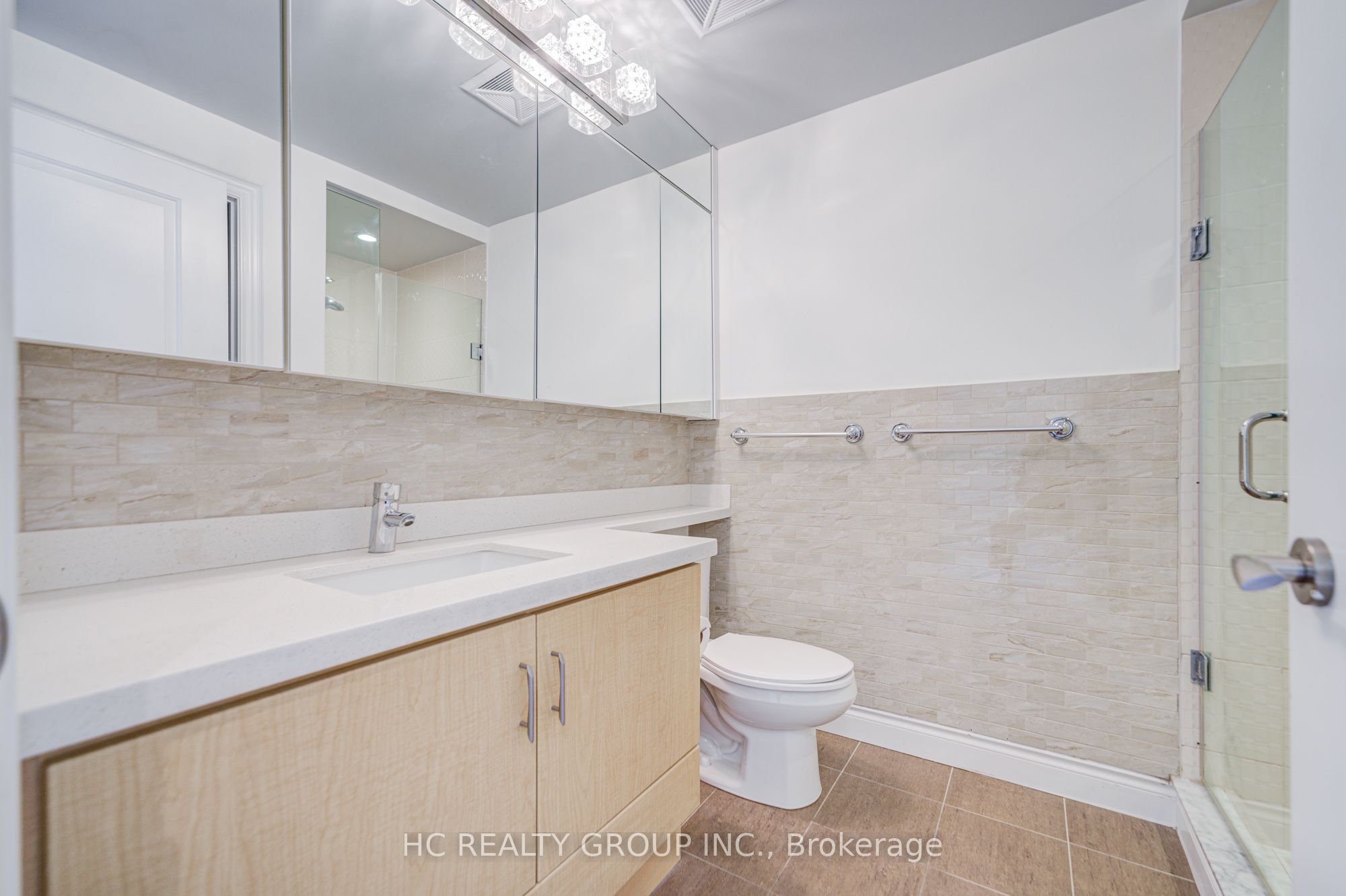 89 South Town Centre Boulevard 1102 Property Photo 17