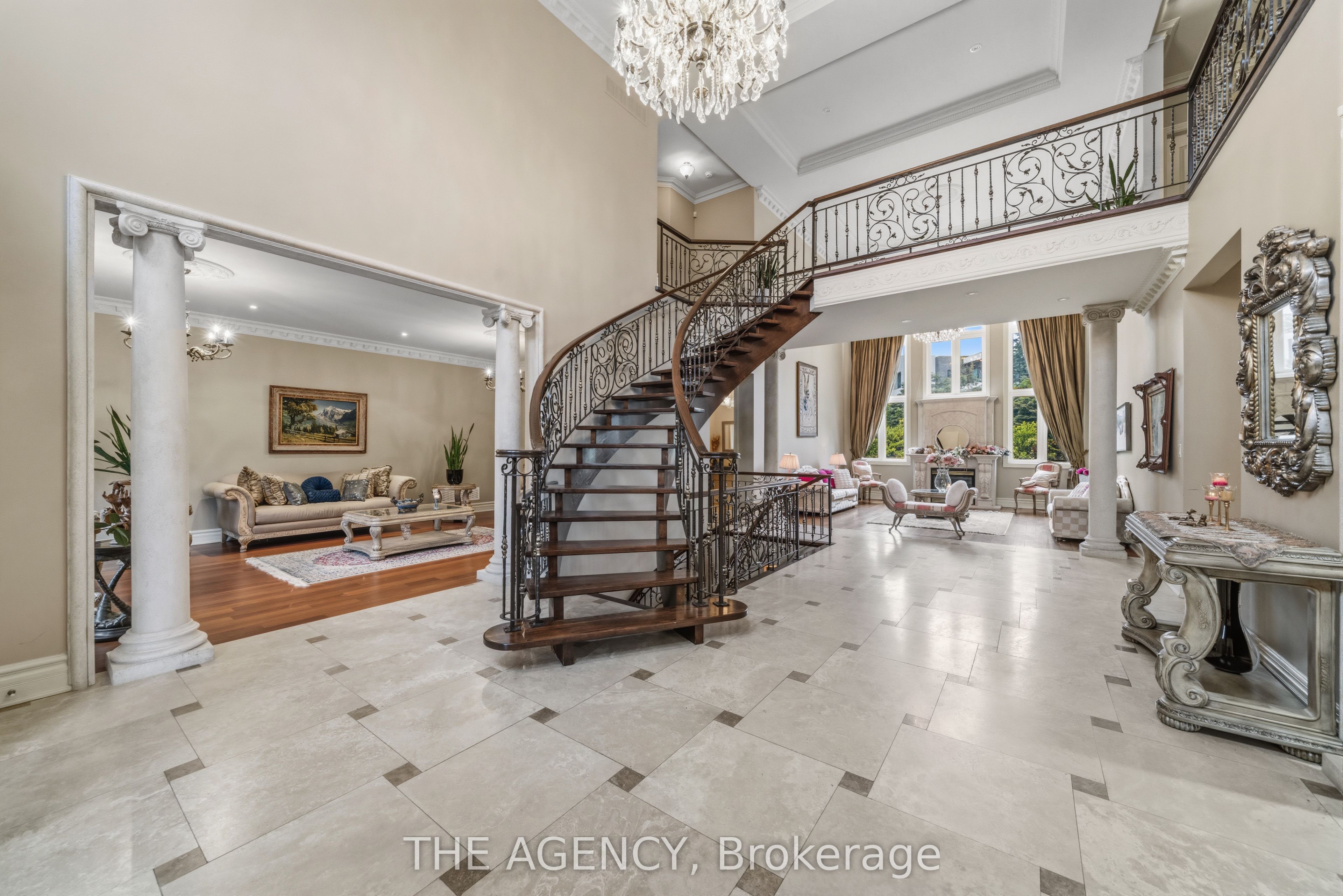 16 Dew Drop Court Property Photo 6