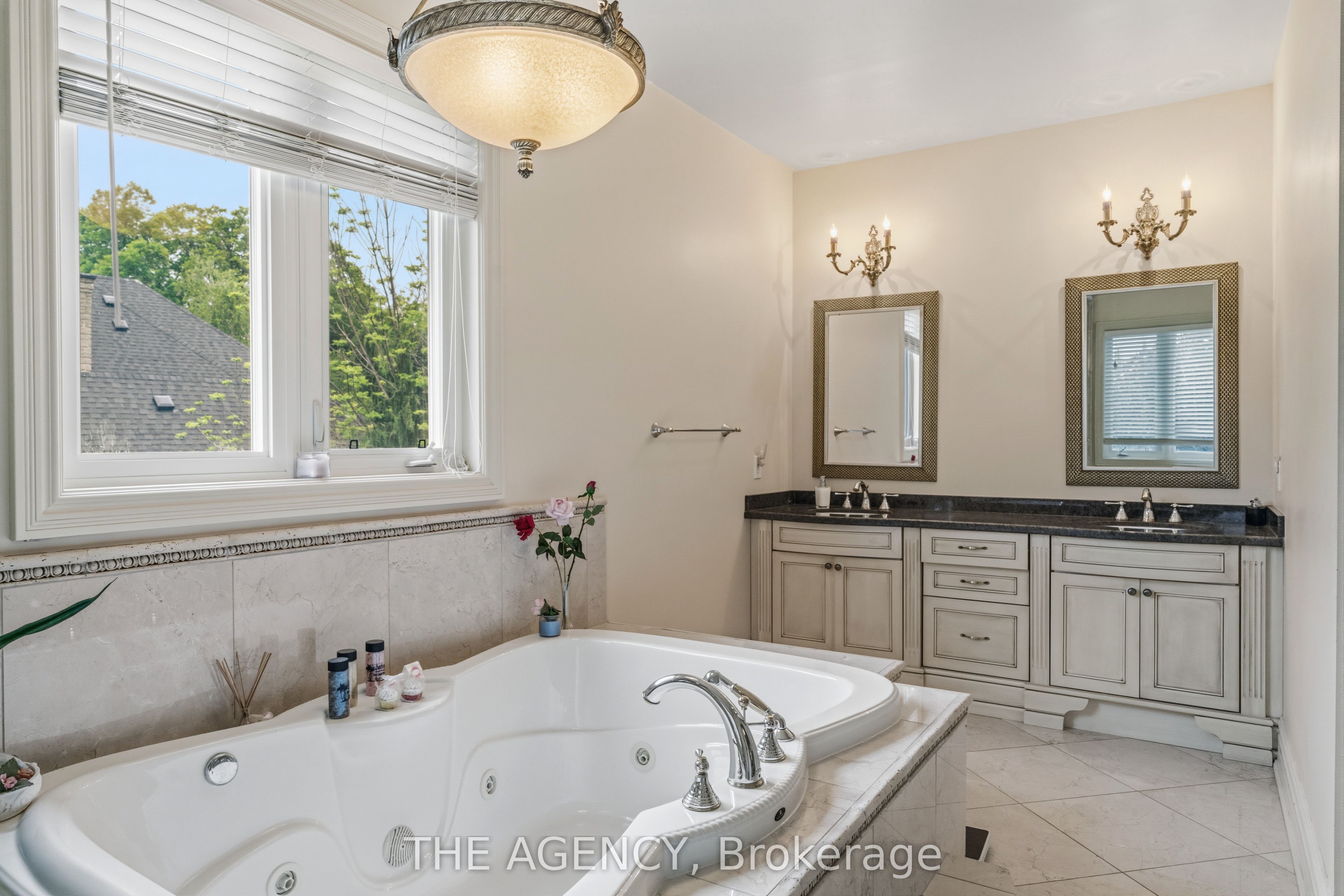 16 Dew Drop Court Property Photo 21