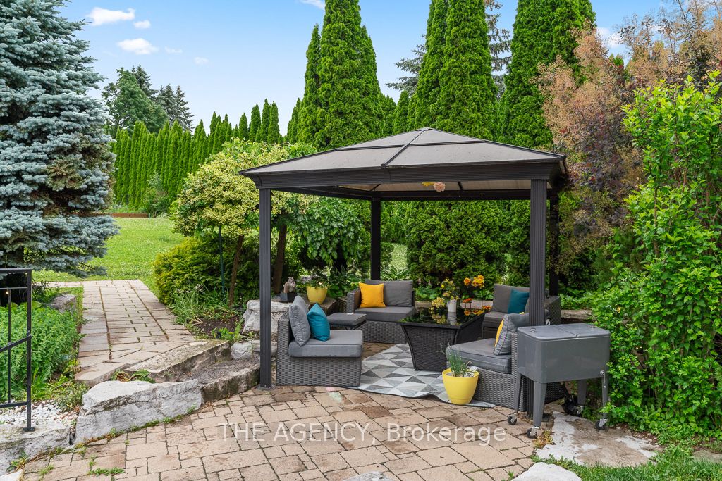 16 Dew Drop Court Property Photo 31