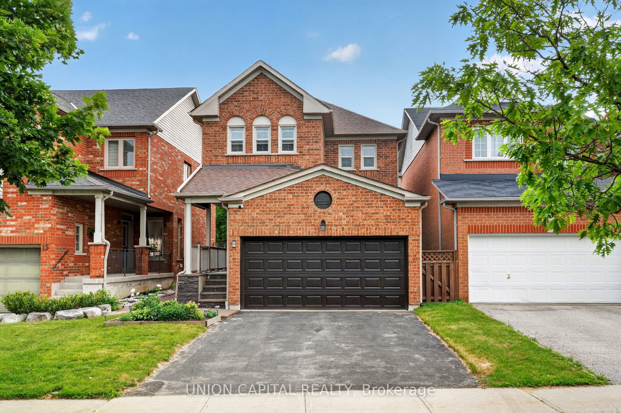 9 Ballymore Drive Property Photo 1