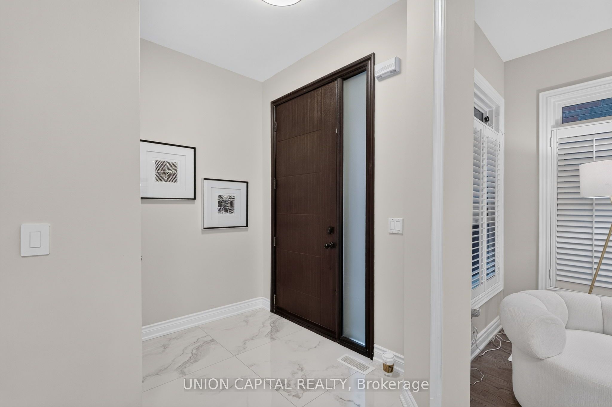 9 Ballymore Drive Property Photo 4