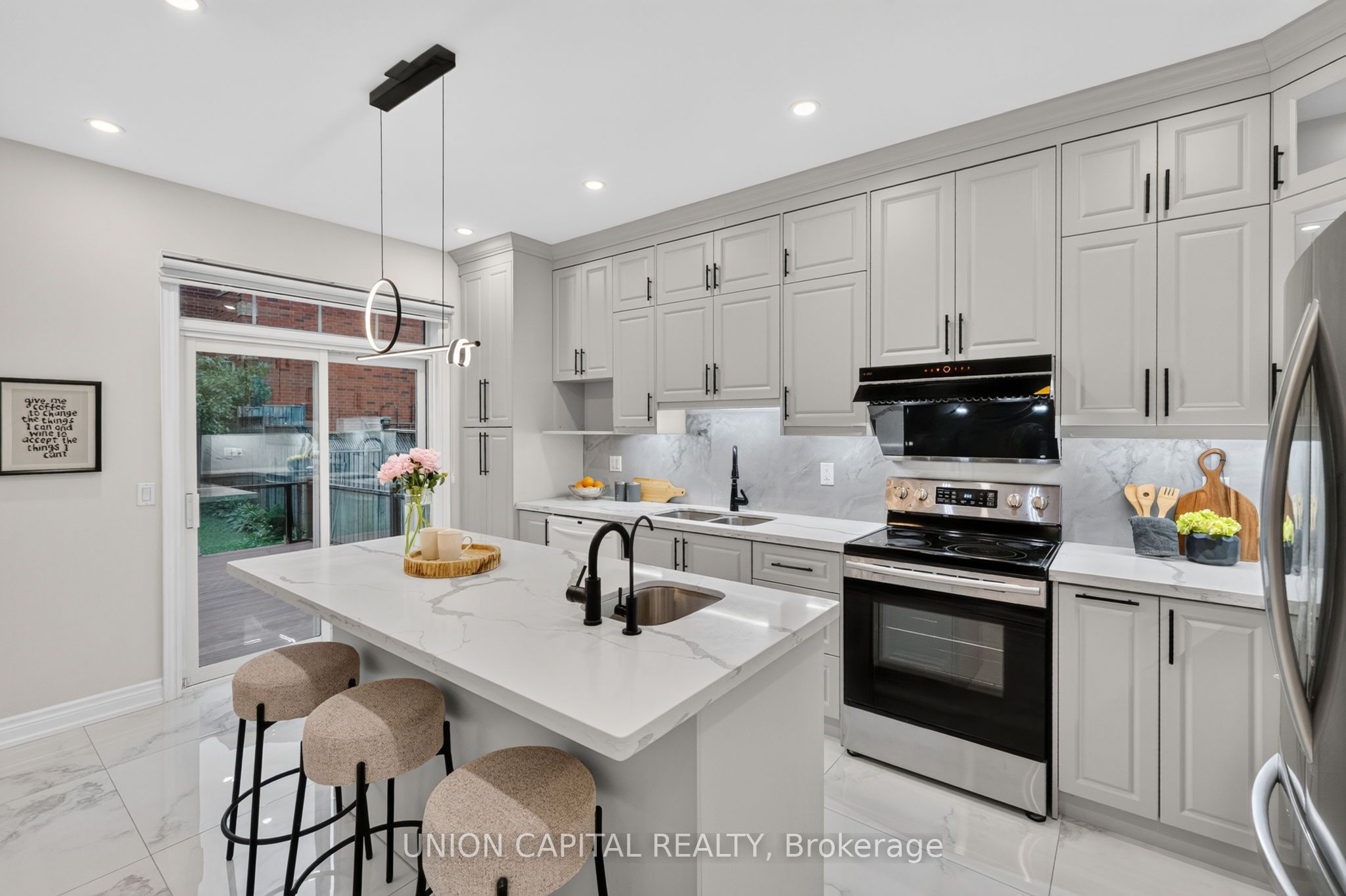 9 Ballymore Drive Property Photo 13