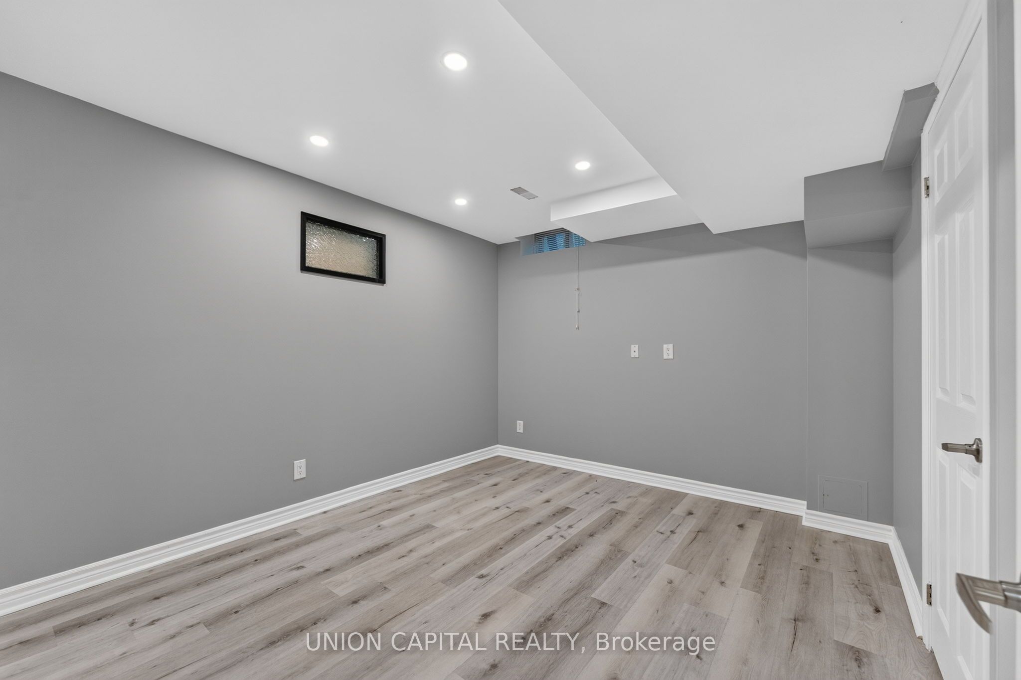 9 Ballymore Drive Property Photo 34