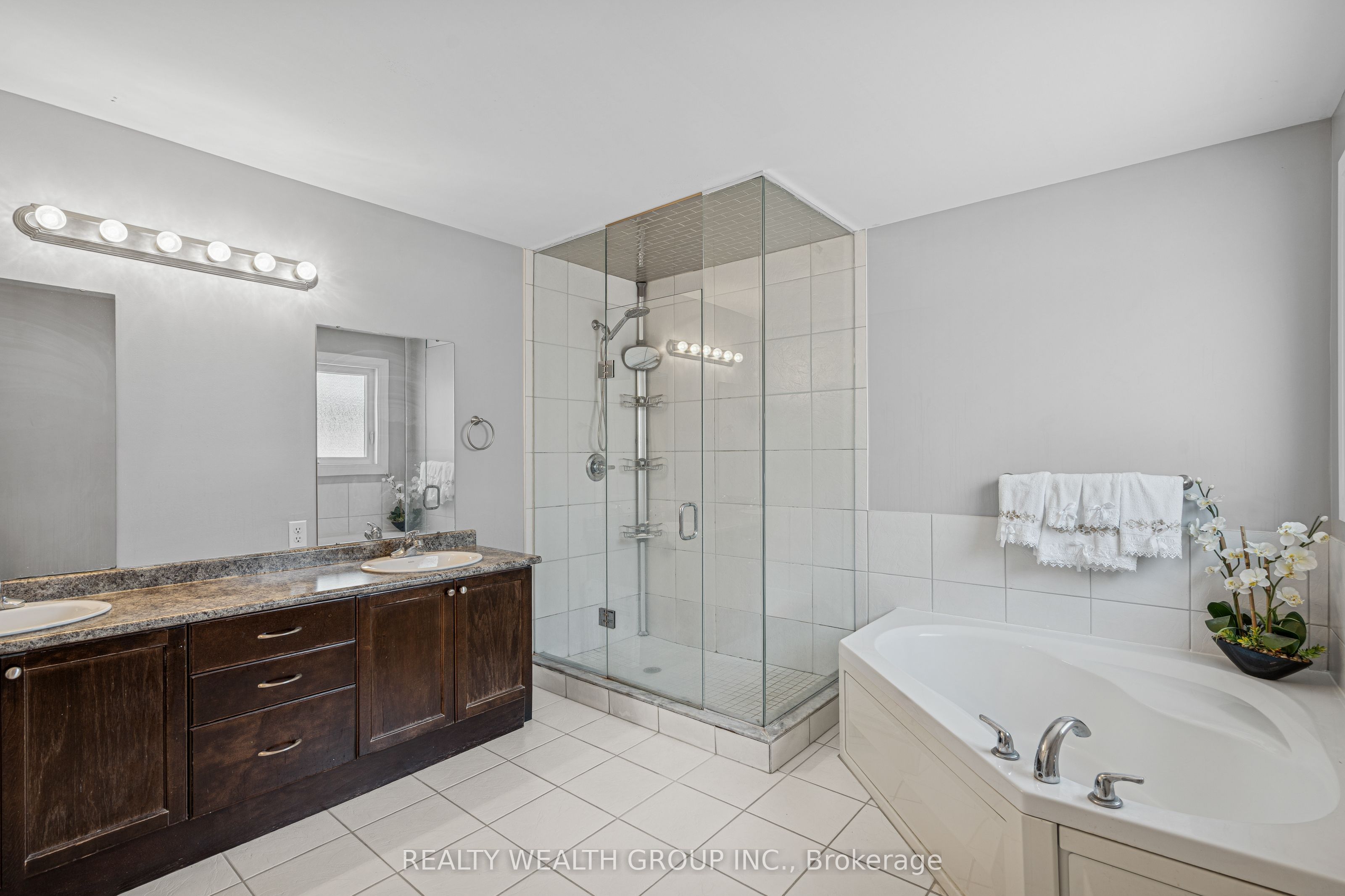 896 Booth Avenue Property Photo 14