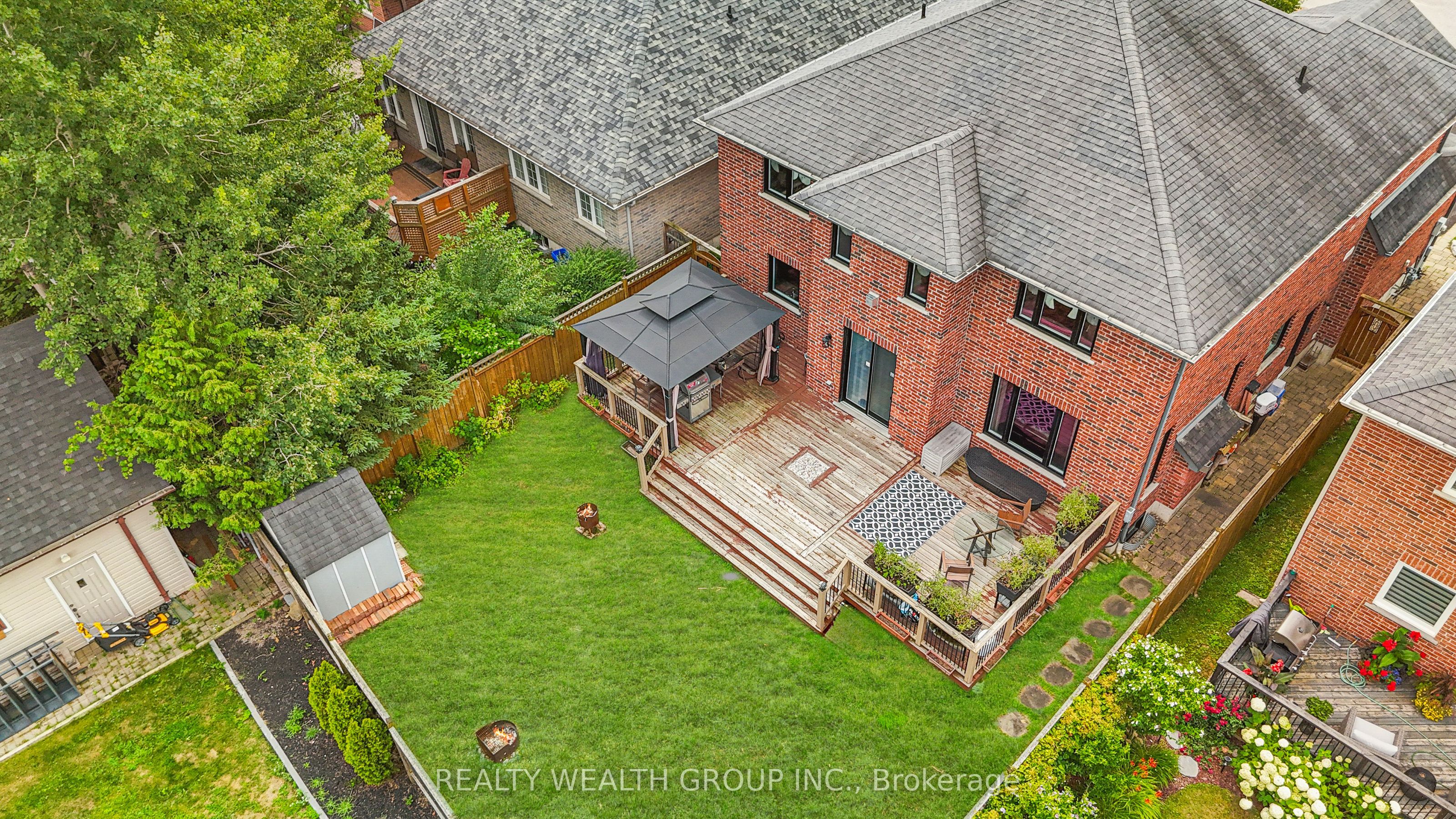 896 Booth Avenue Property Photo 25