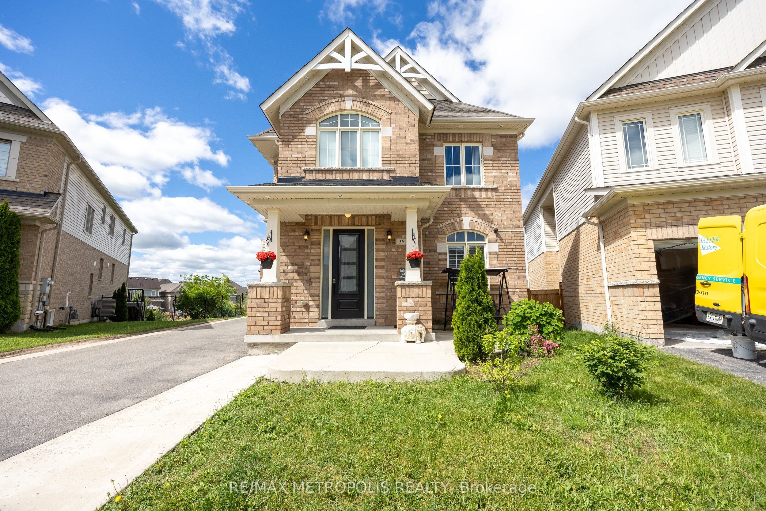 36 Michaelis Street Property Photo 1