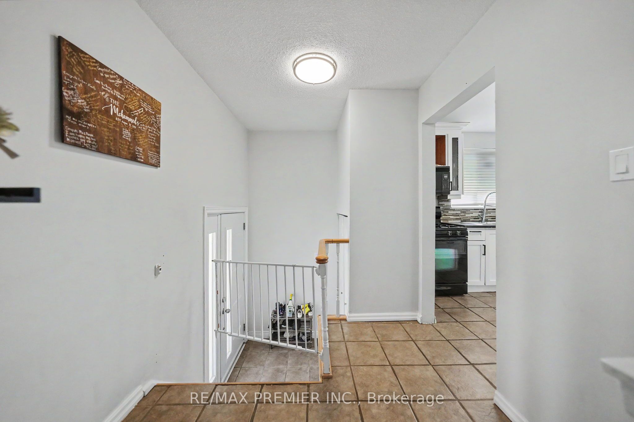 249 Britannia Avenue Property Photo 4