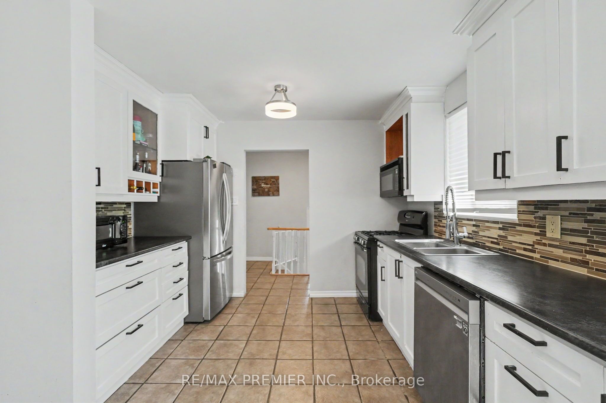 249 Britannia Avenue Property Photo 12