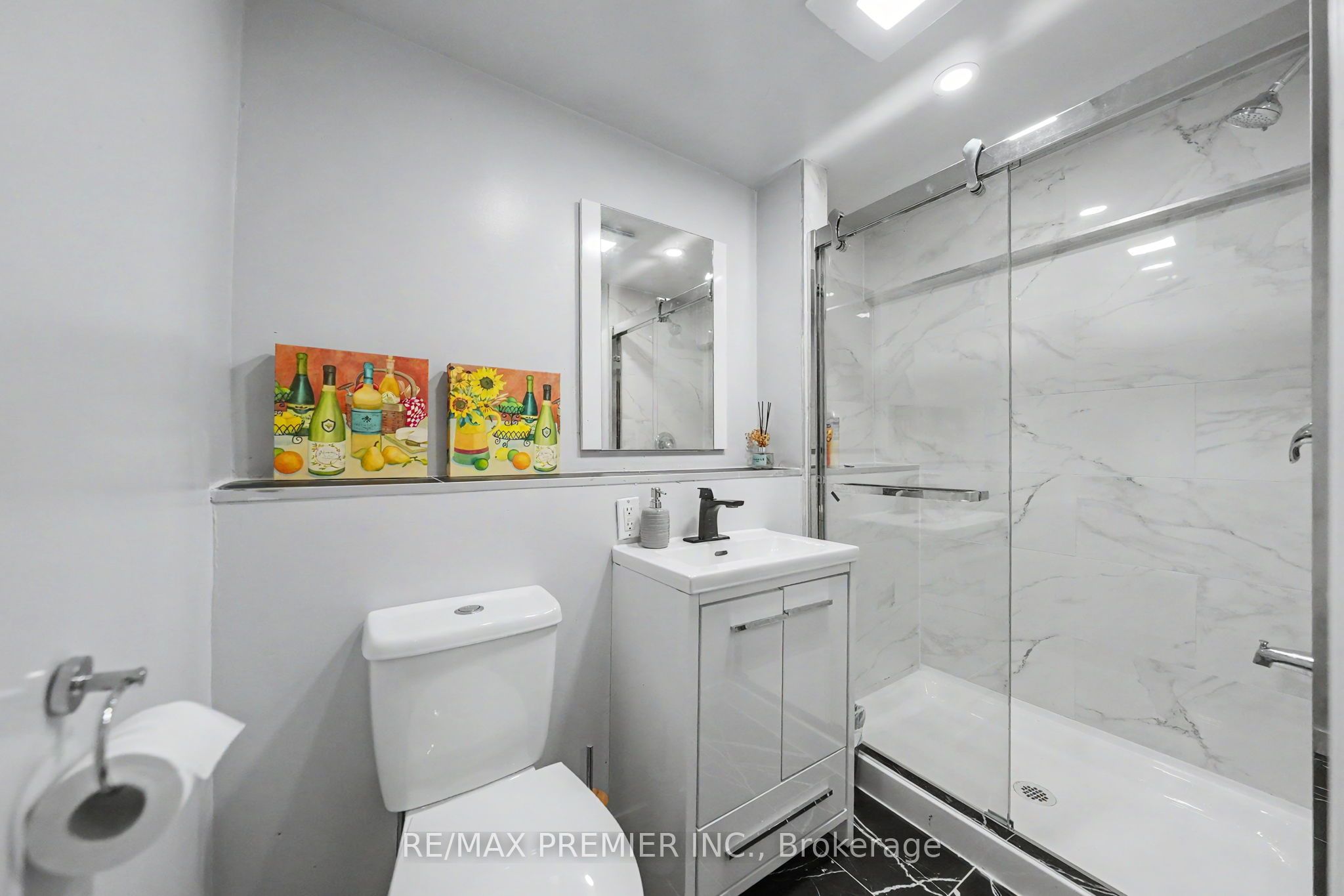 249 Britannia Avenue Property Photo 28