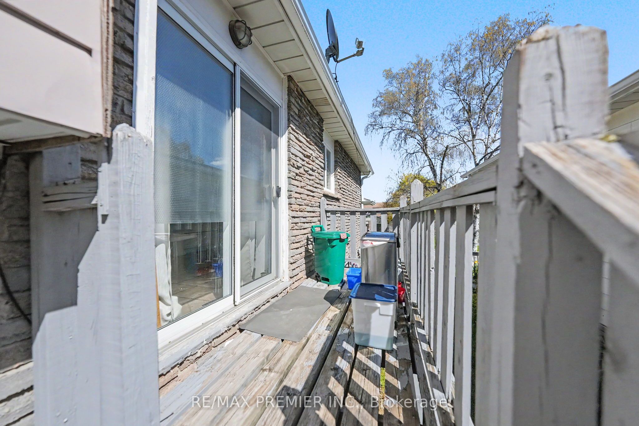 249 Britannia Avenue Property Photo 37