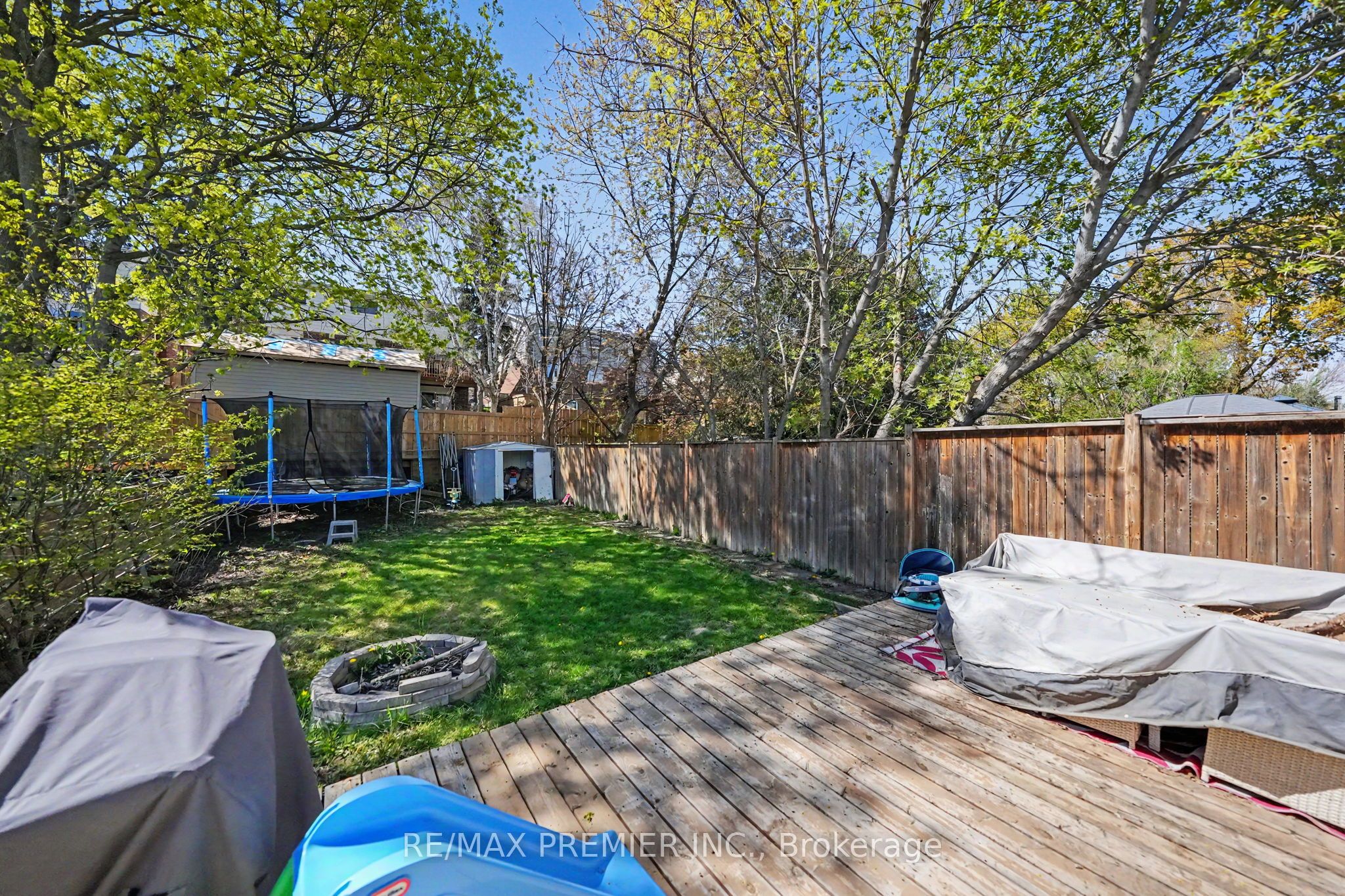 249 Britannia Avenue Property Photo 38