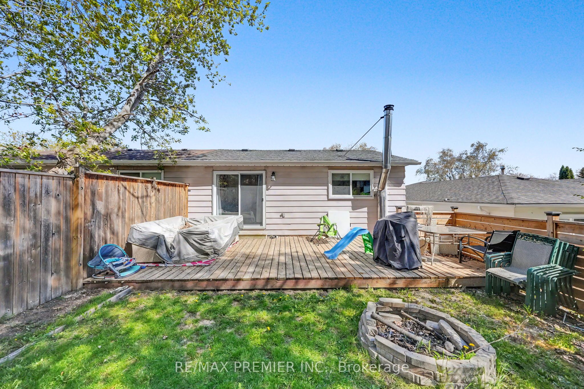 249 Britannia Avenue Property Photo 42