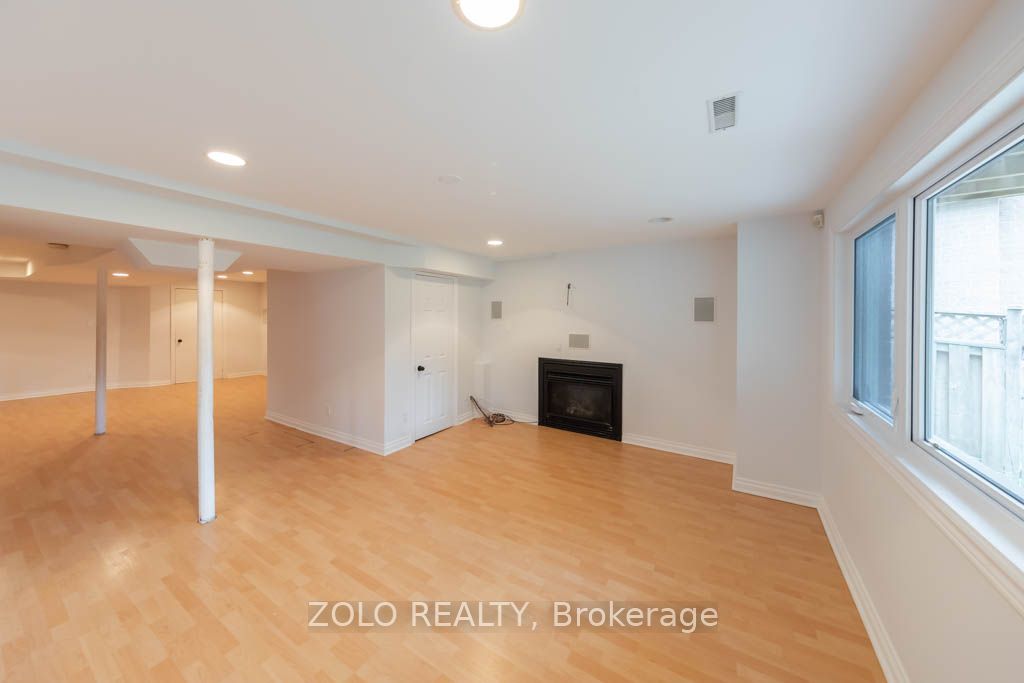 170 Widdifield Avenue Property Photo 12