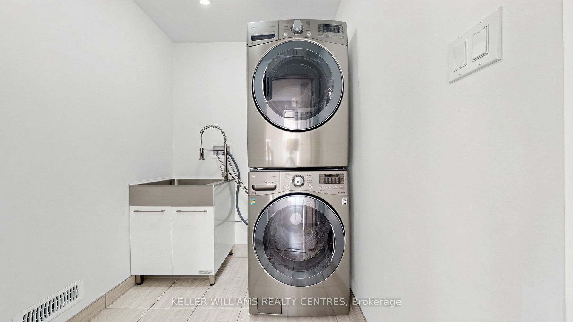 3 Pridham Place Property Photo 41