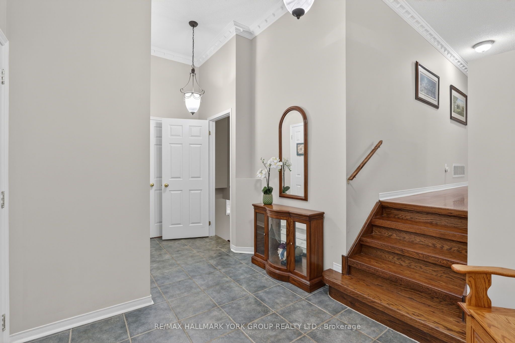 1339 Forest Street Property Photo 3