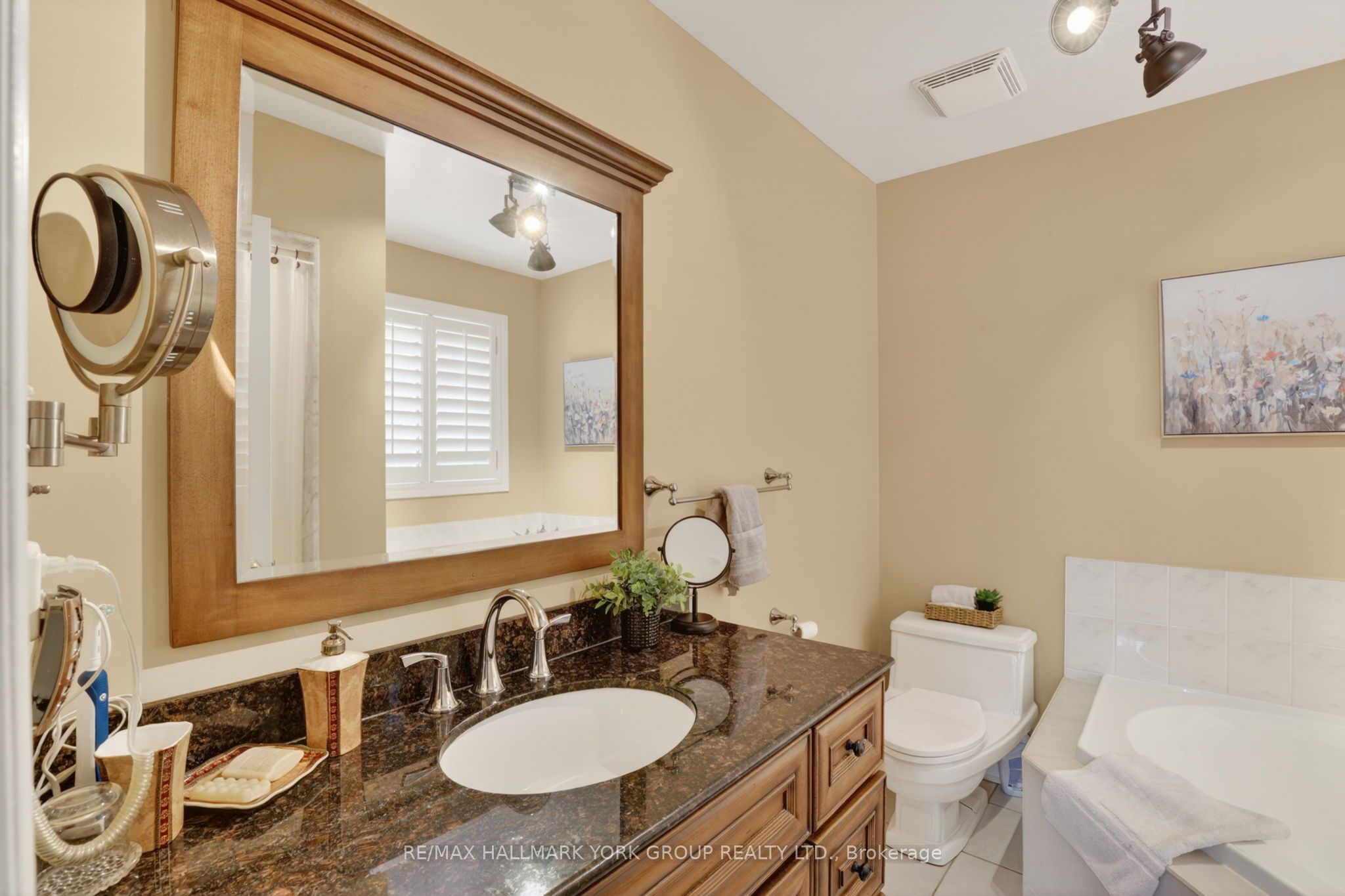 1339 Forest Street Property Photo 10