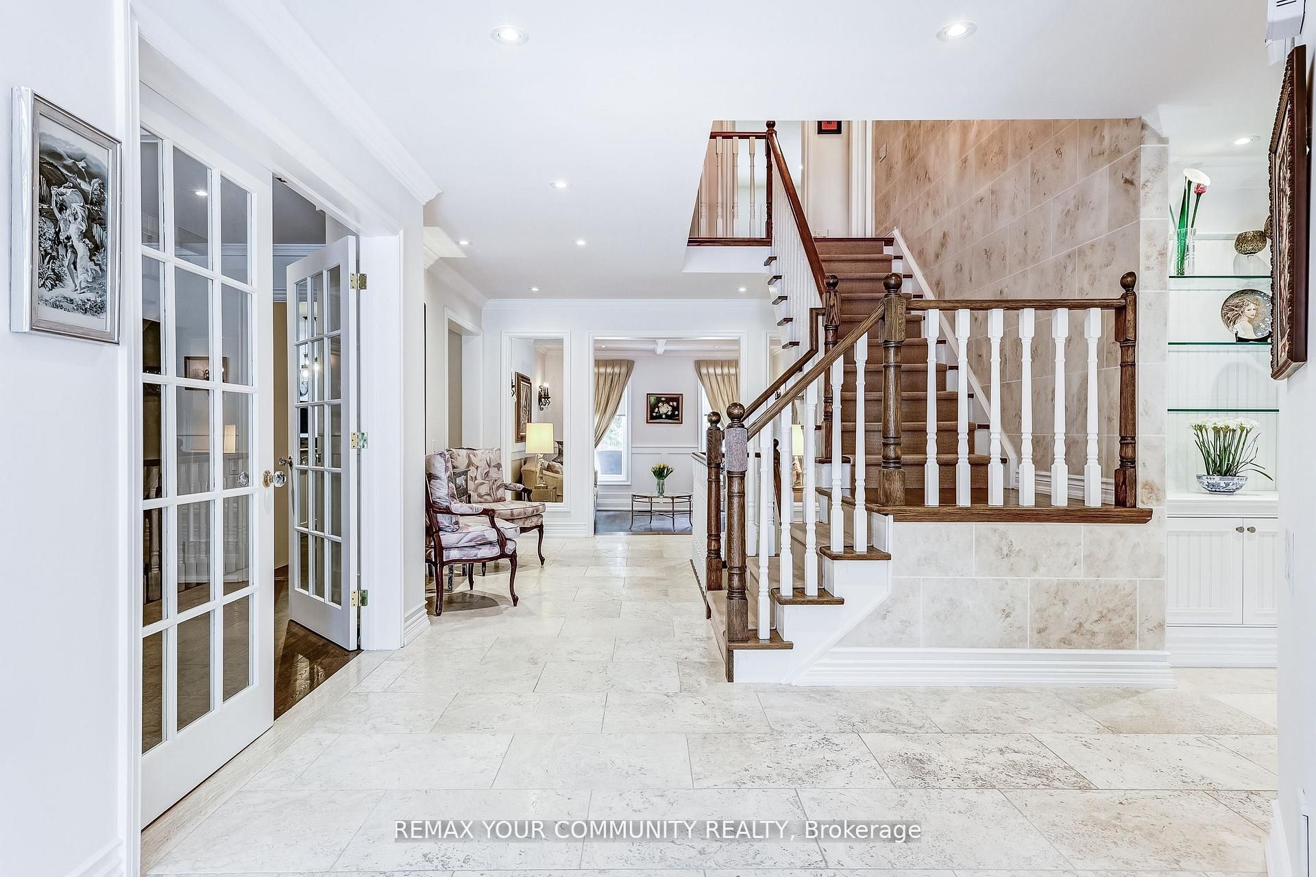 30 Deanbank Drive Property Photo 4