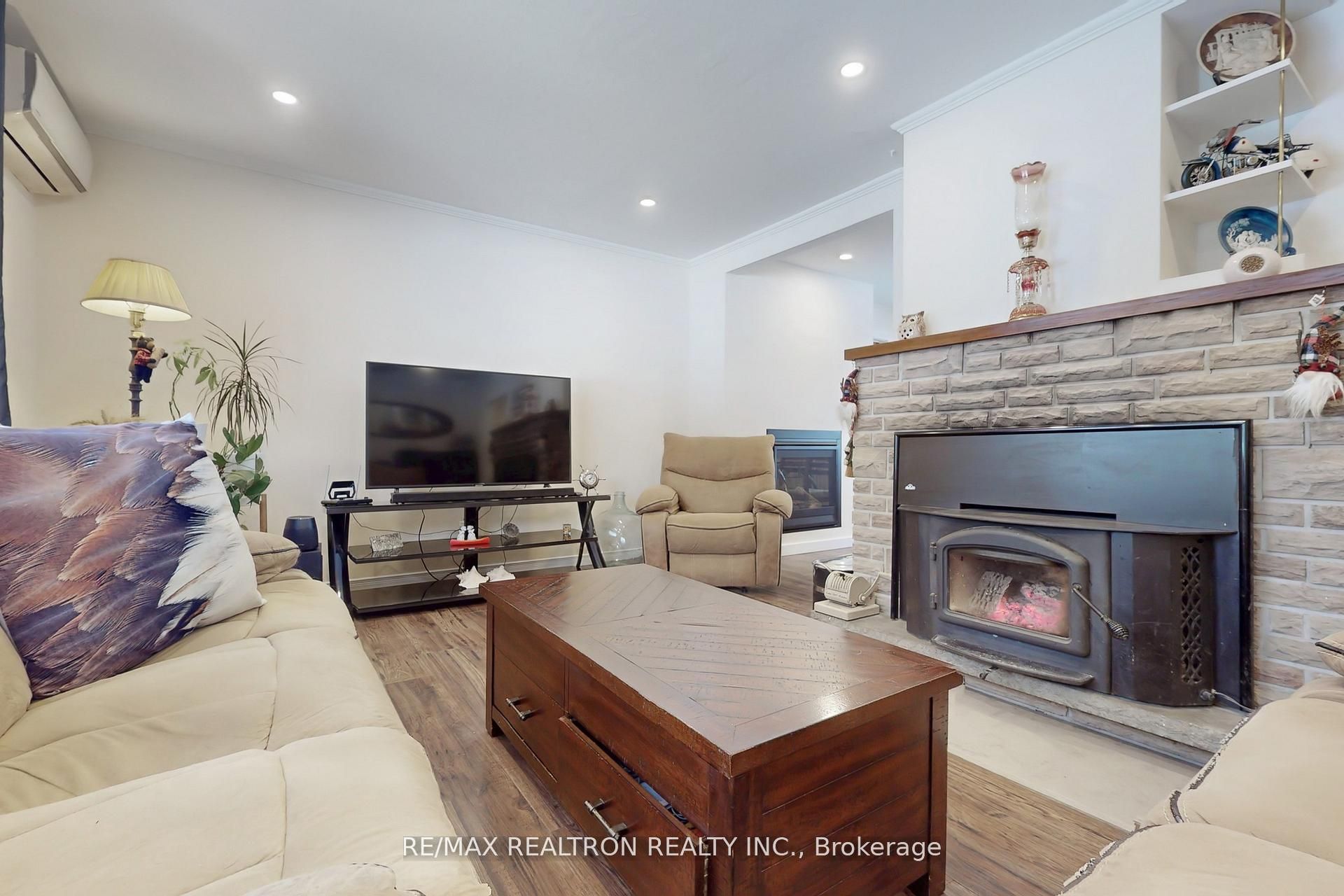2807 25th Side Road Property Photo 10