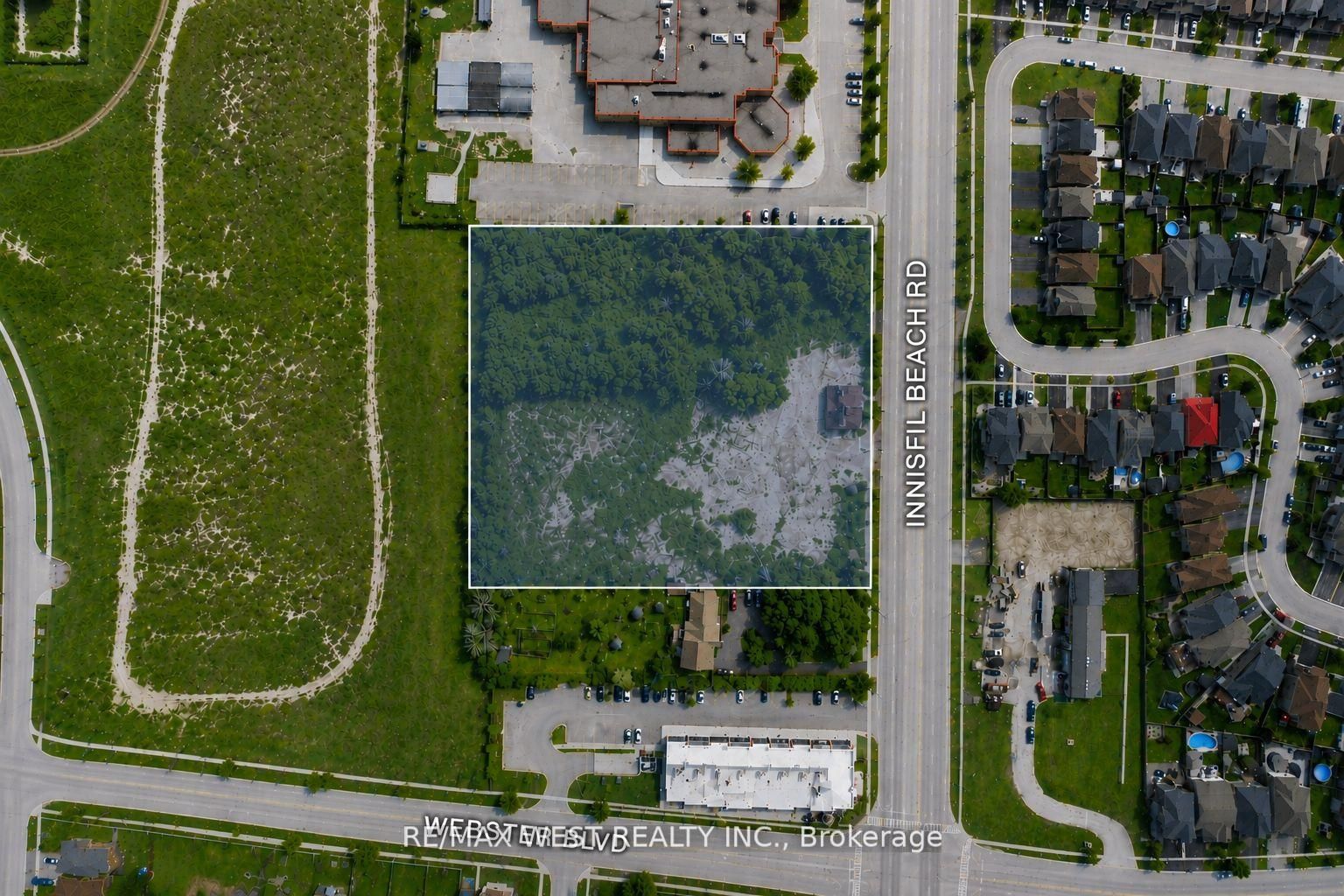1326 Innisfil Beach Road Property Photo 2