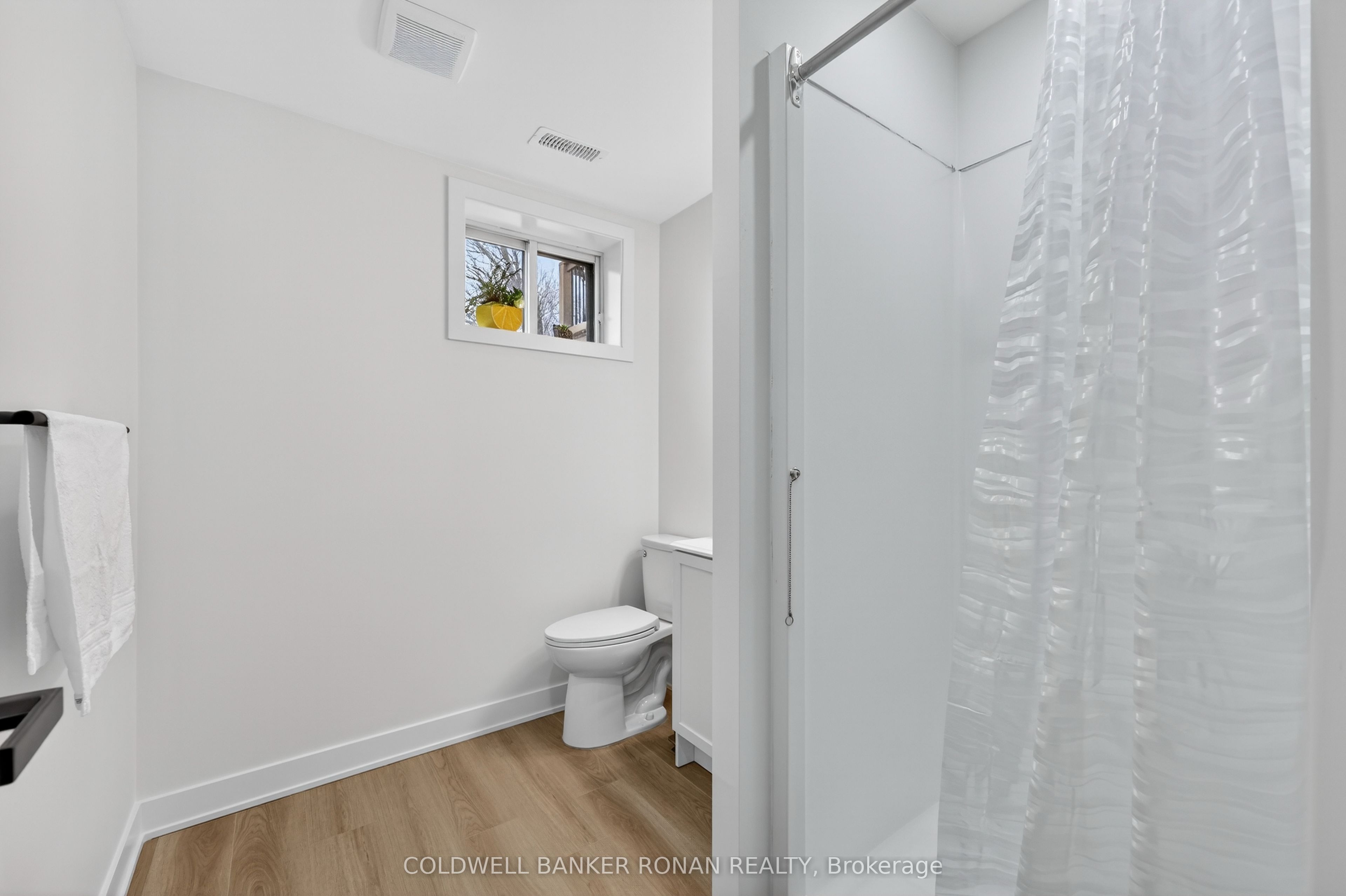 5 John Street Property Photo 37