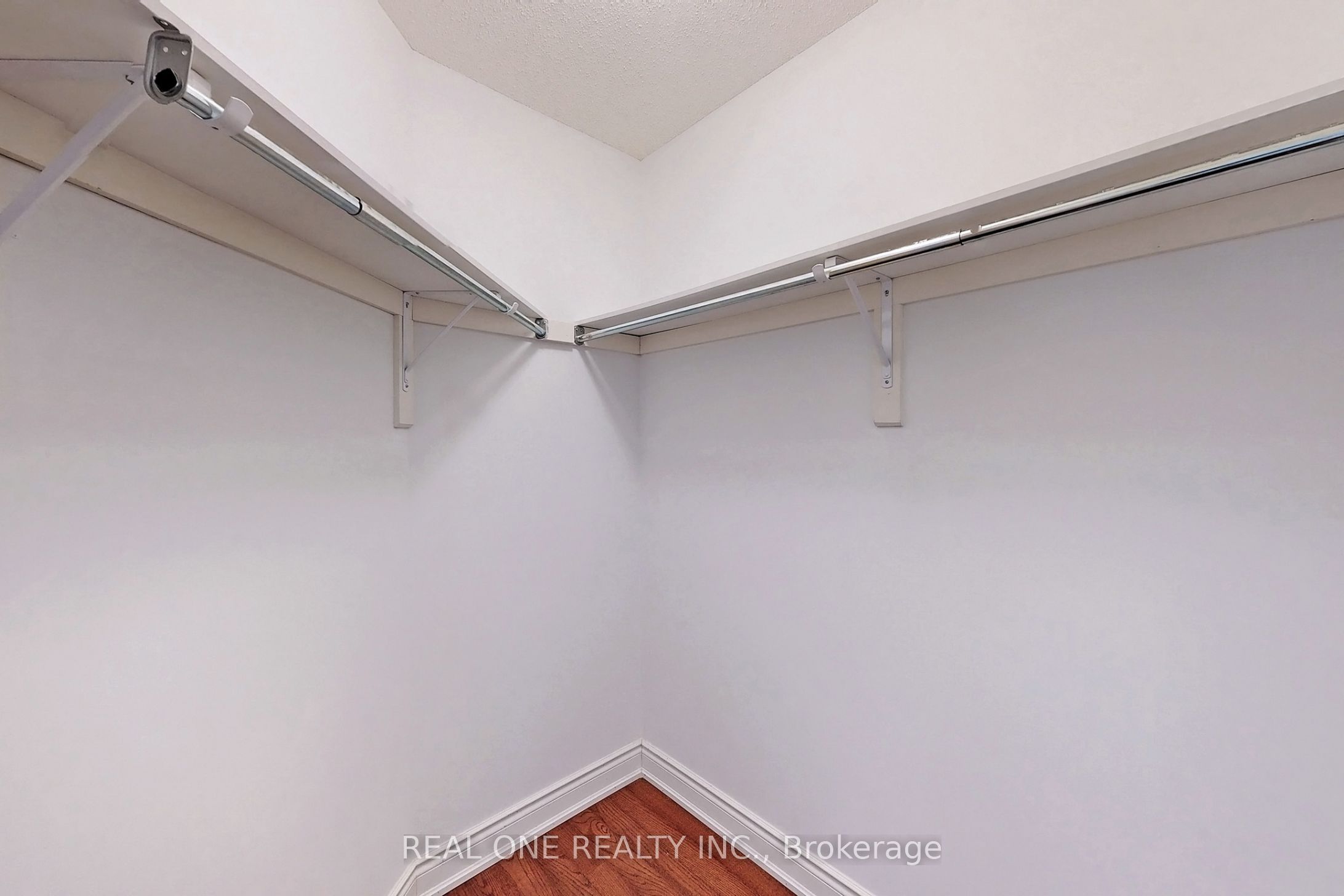 579 Fred Mclaren Boulevard Property Photo 12
