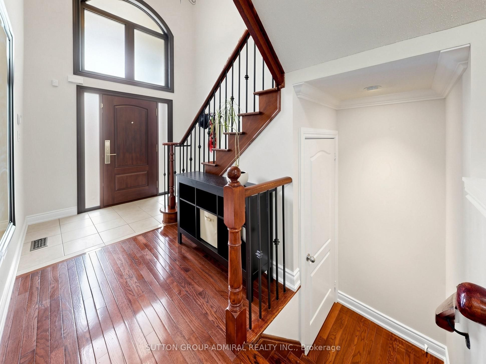 32 Beaverbrook Crescent Property Photo 2