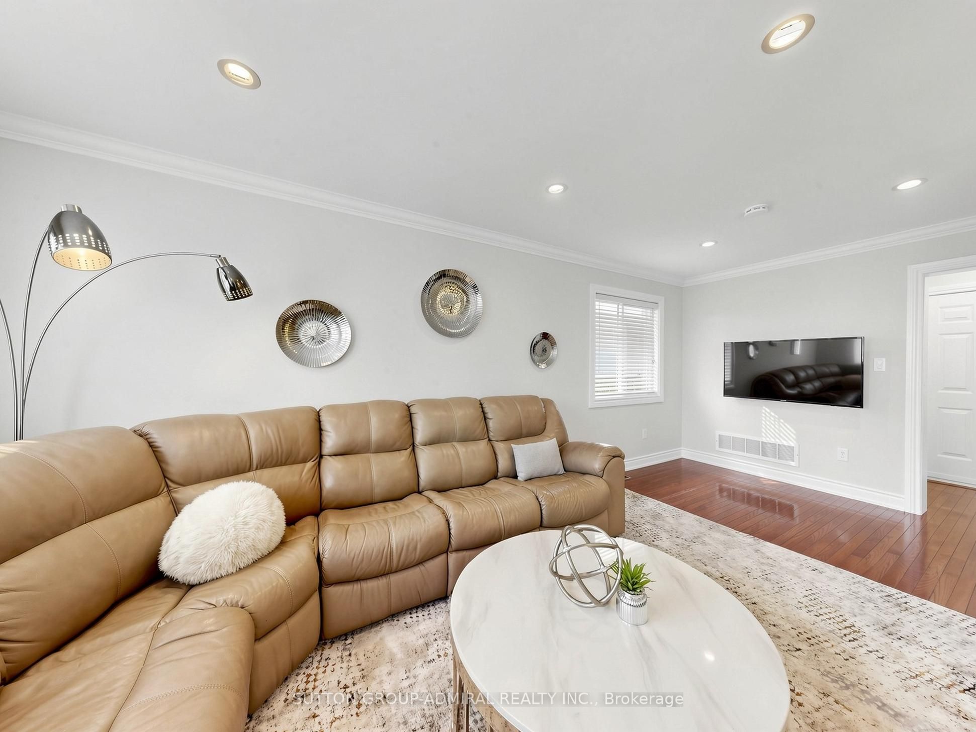 32 Beaverbrook Crescent Property Photo 7