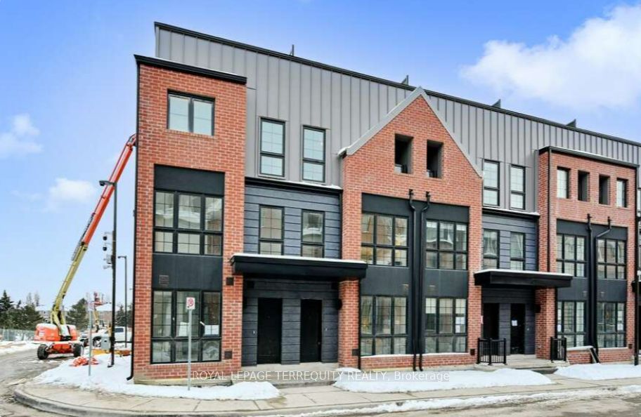 150 Alton Crescent Property Photo 2
