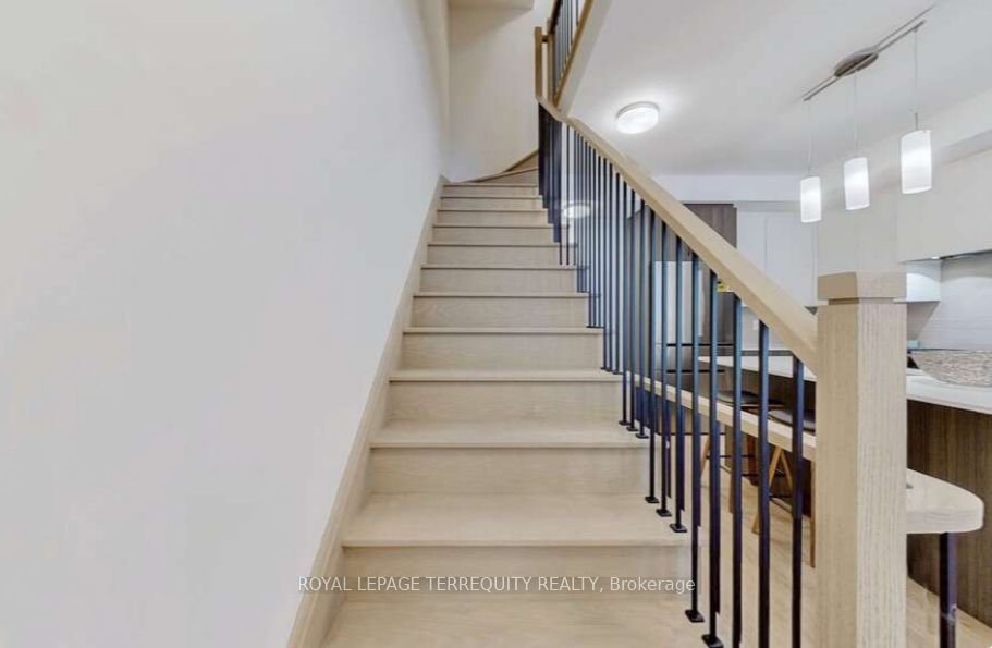 150 Alton Crescent Property Photo 13