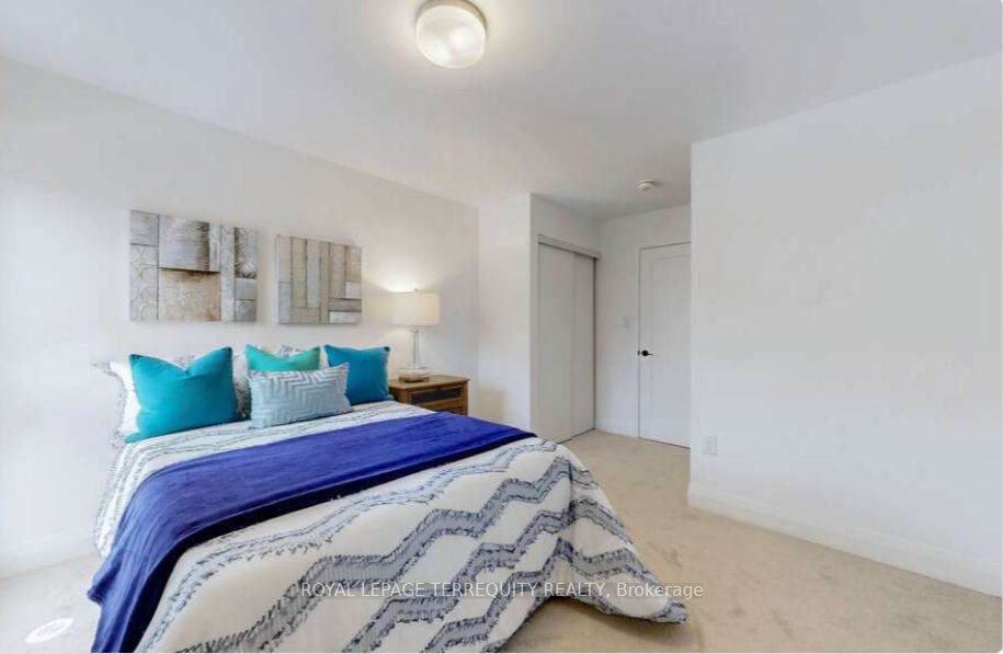 150 Alton Crescent Property Photo 22