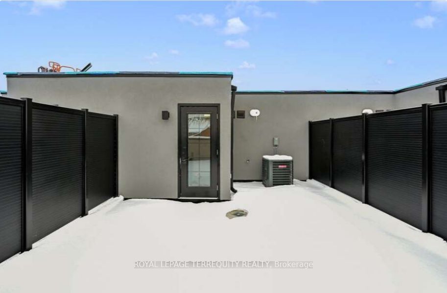 150 Alton Crescent Property Photo 33