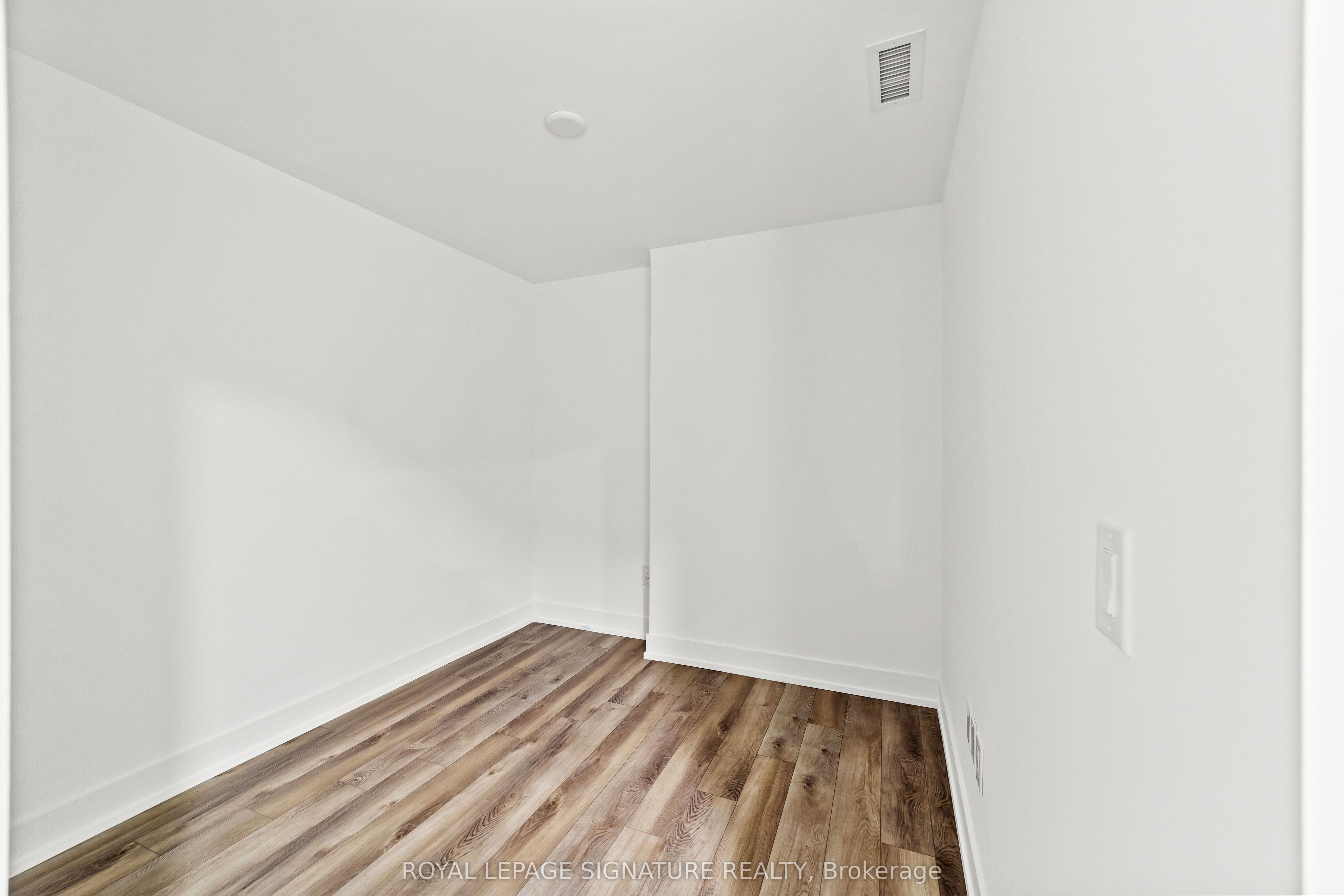 9 Clegg Road 501 Property Photo 16