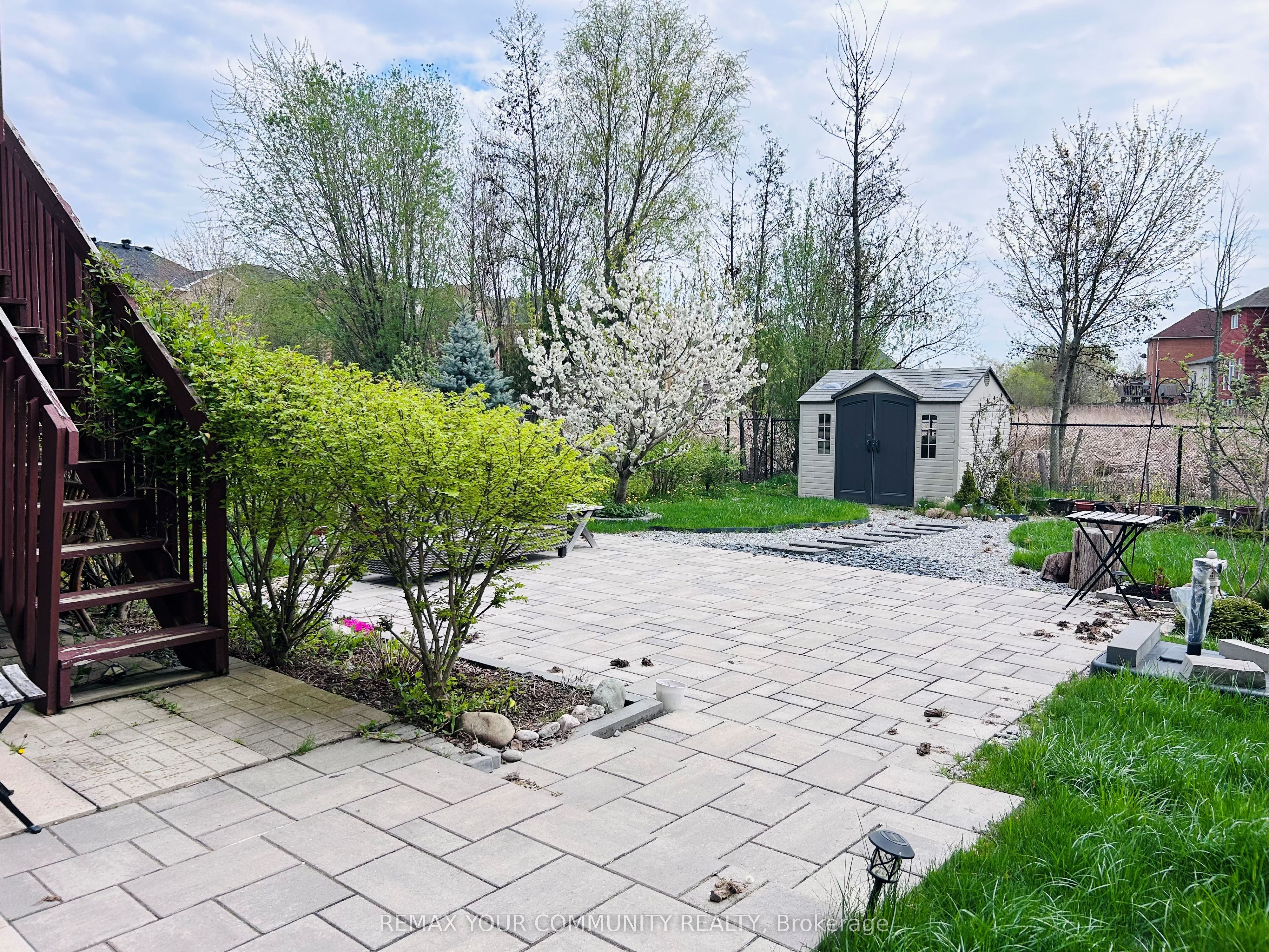 57 Old Orchard Crescent Property Photo 9