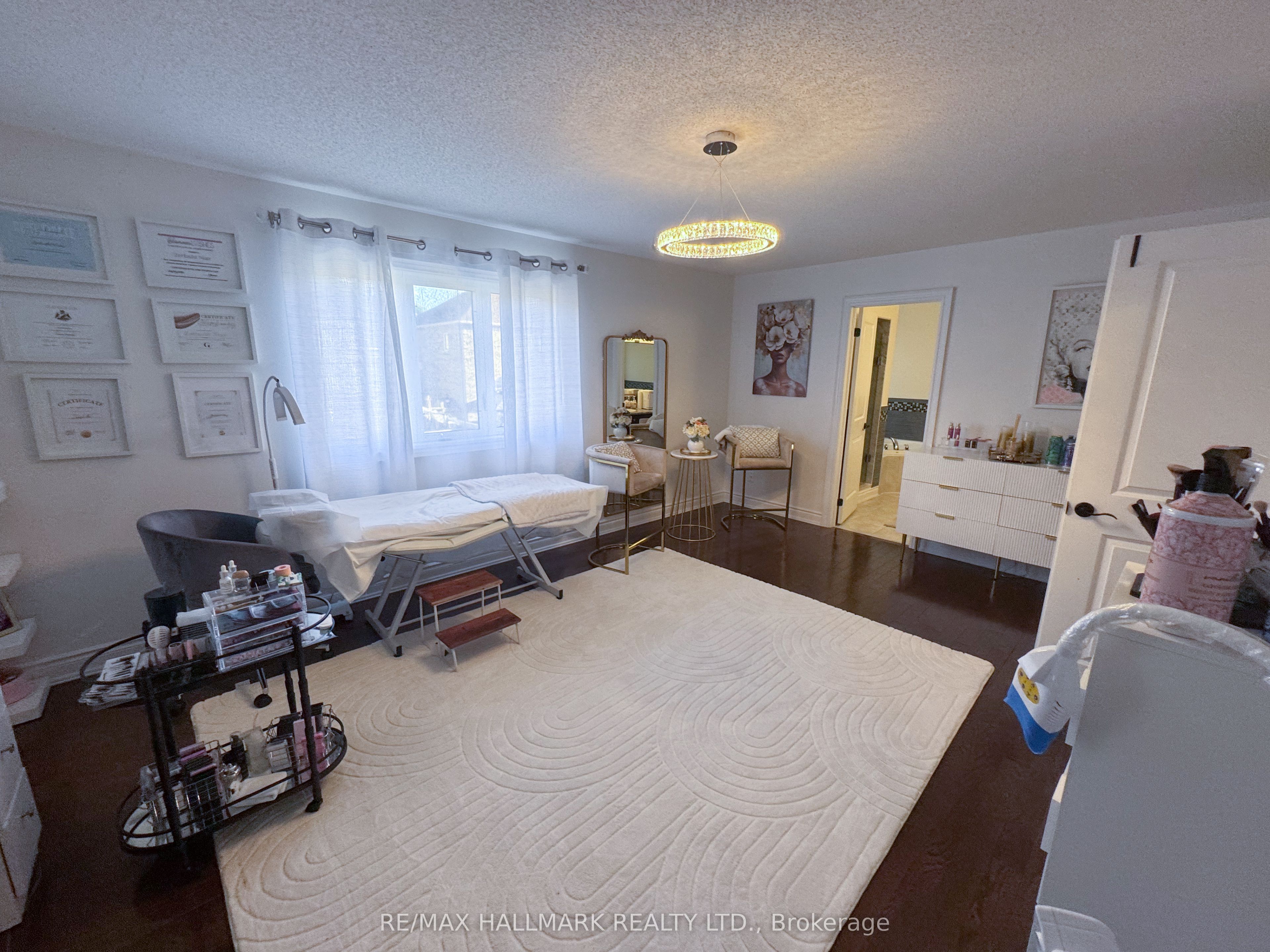 33 Mckenzie Way Property Photo 14