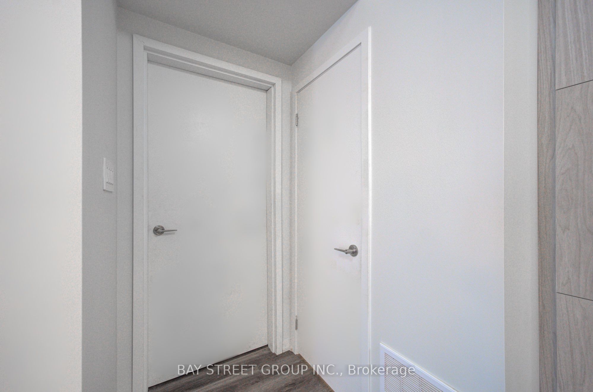 11 Honeycrisp Crescent Th3 Property Photo 3