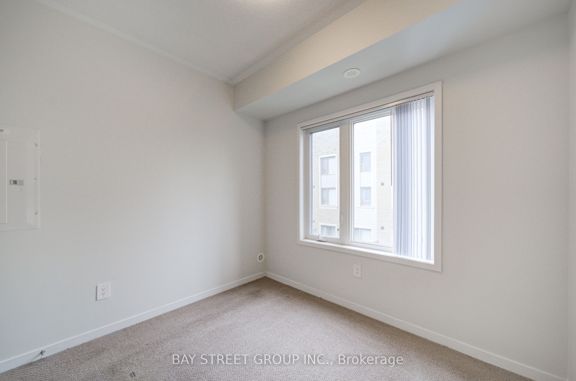 11 Honeycrisp Crescent Th3 Property Photo 15