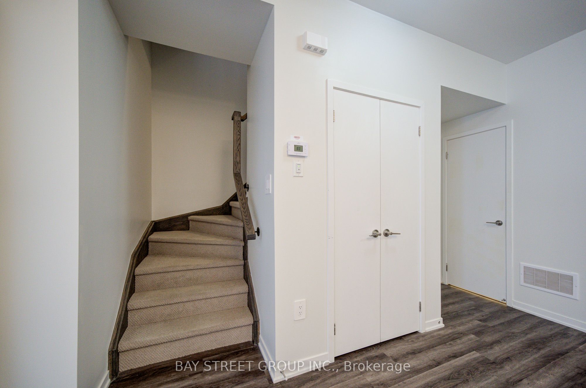 11 Honeycrisp Crescent Th3 Property Photo 16